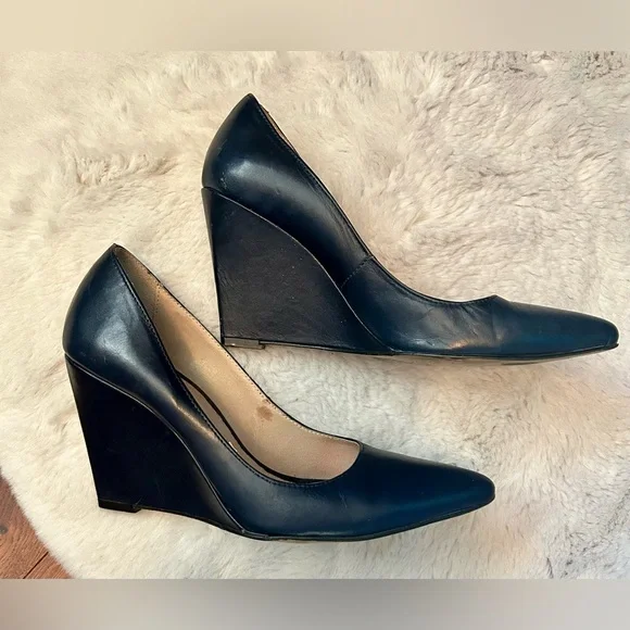 San Marina Navy Wedge Pointed Toe Heels Pump - Picture 3 of 10